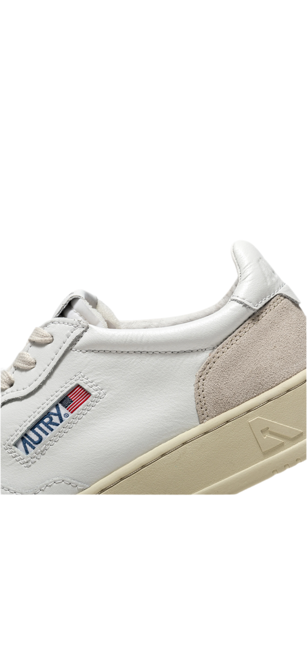 AUTRY SNEAKERS
SNEAKERS MEDALIST LOW IN PELLE BIANCA E SUEDE BEIGE
