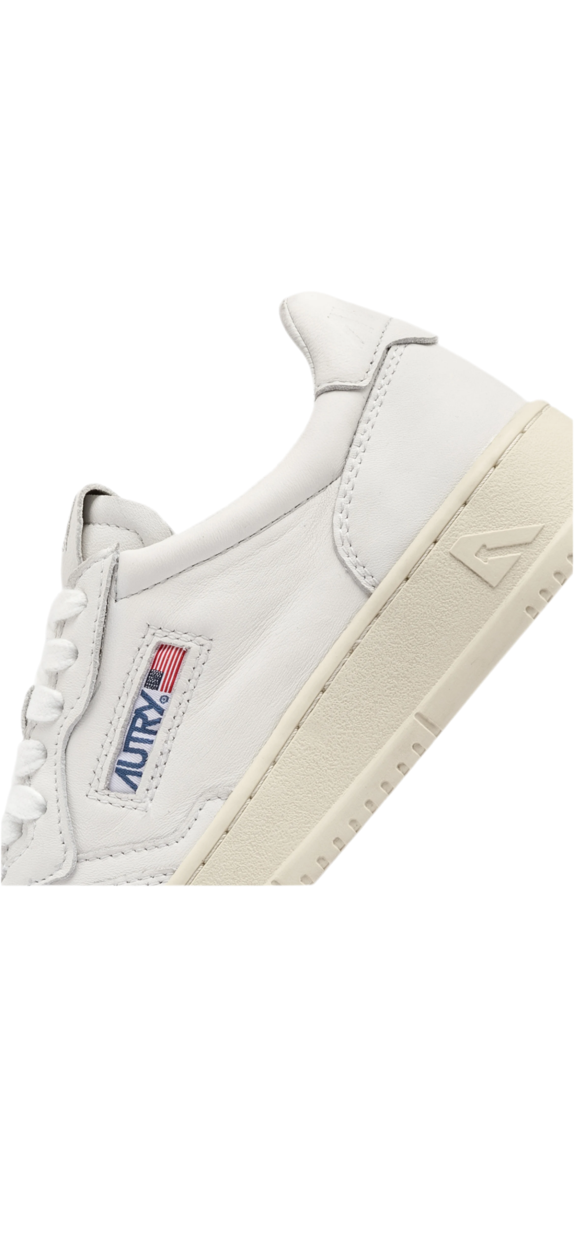 AUTRY SNEAKERS MEDALIST LOW IN NAPPA
BIANCA SUPER SOFT
