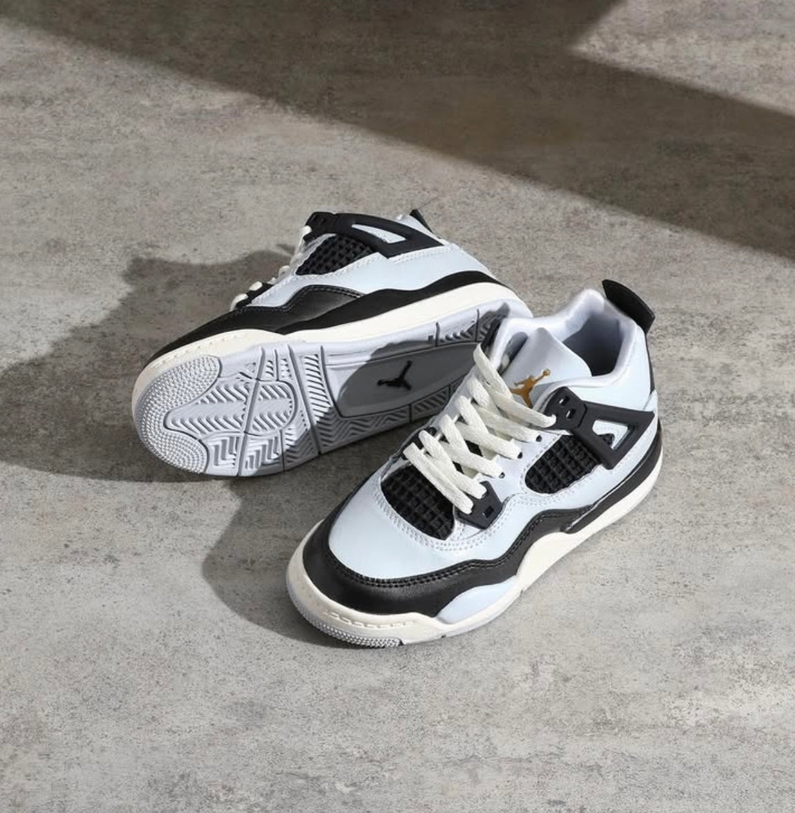 Air Jordan 4 Retro Gold Platinum