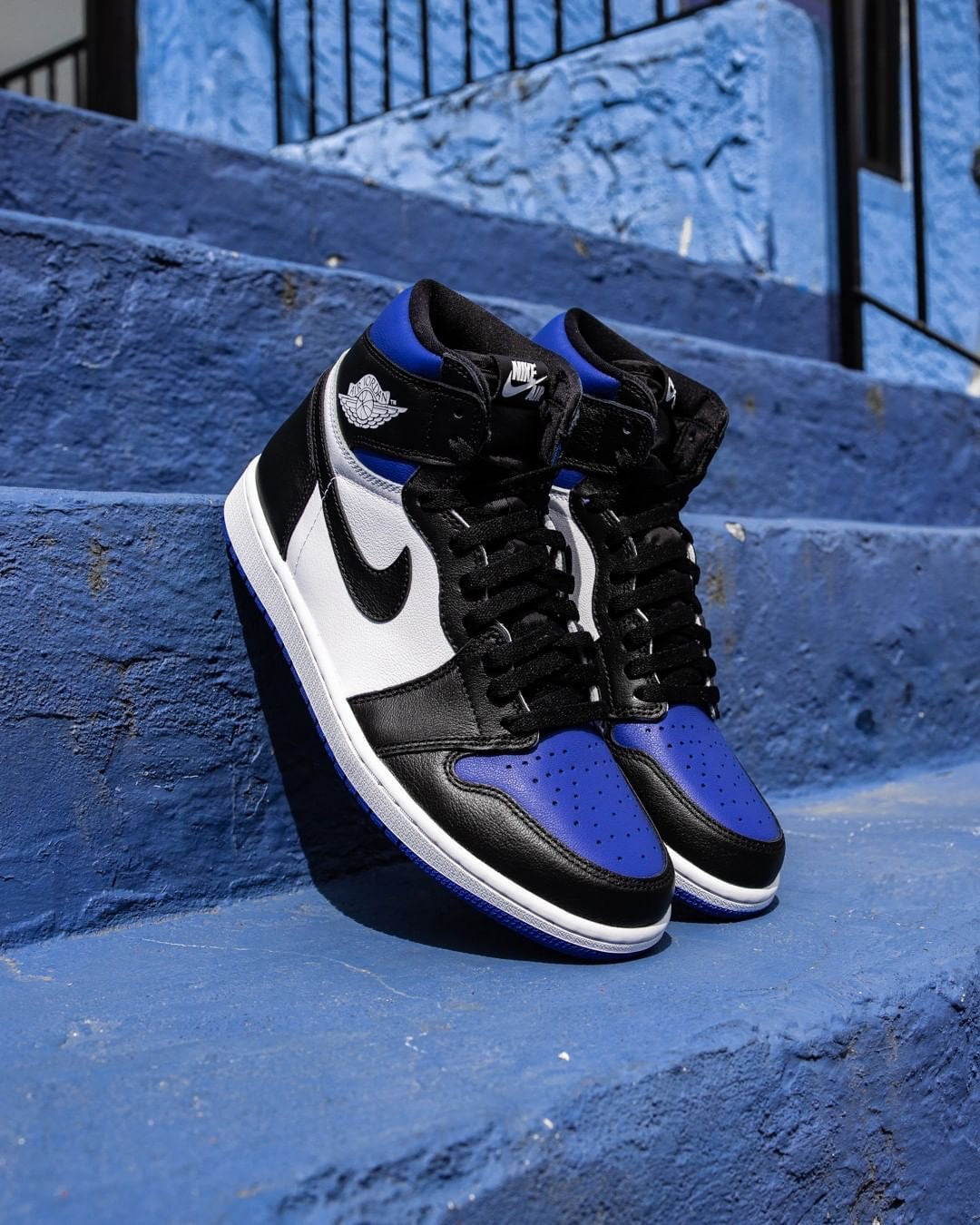 Air Jordan 1 Retro High Royal Toe