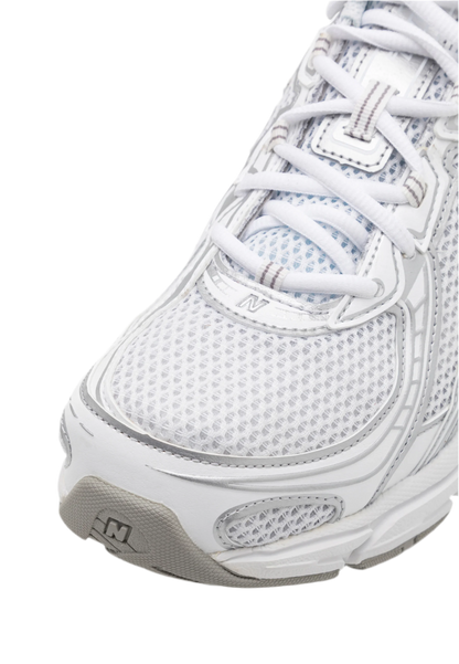 New Balance 740 White