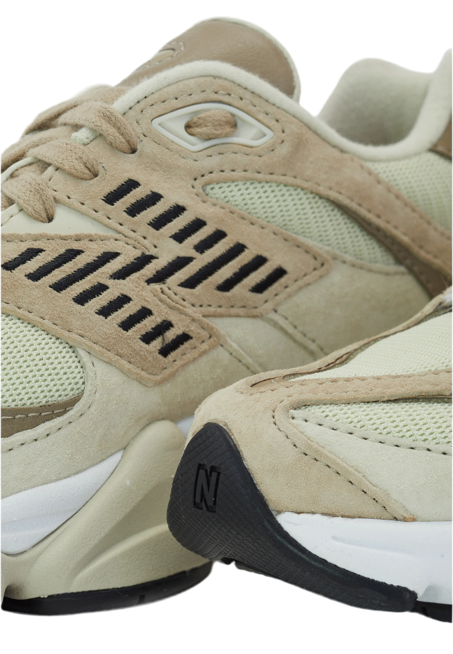 New Balance 9060 Brown