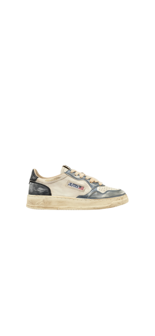 AUTRY SNEAKERS
SNEAKERS MEDALIST LOW SUPER VINTAGE IN PELLE SPAZZOLATA COLORE SKY E NERO