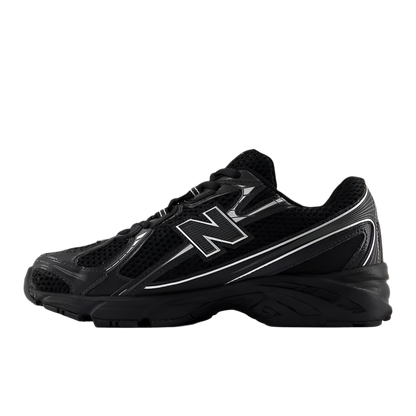 New Balance 740 Black