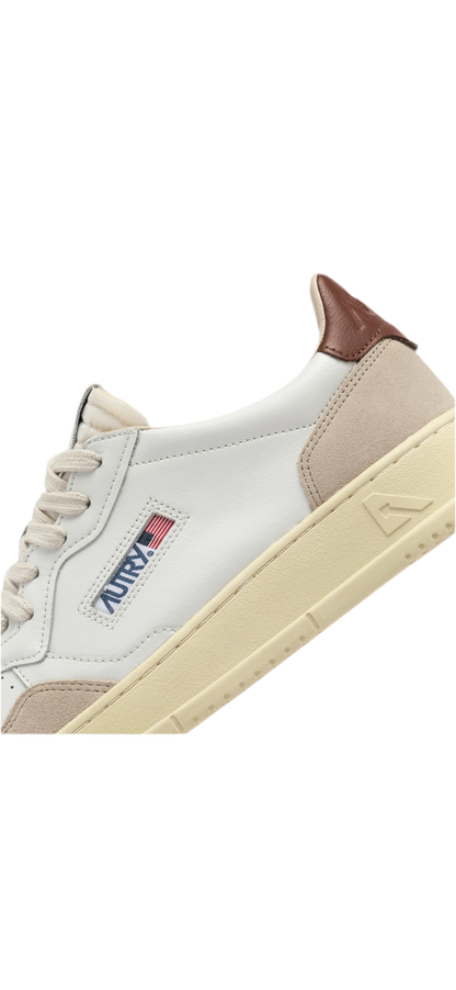 AUTRY SNEAKERS
SNEAKERS MEDALIST LOW IN PELLE E SUEDE BIANCA E MARRONE