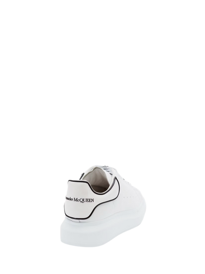 Alexander McQueen Sneaker Oversize in Bianco/Nero