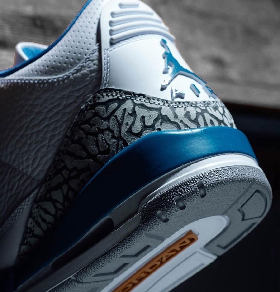 Air Jordan 3 Retro Wizards