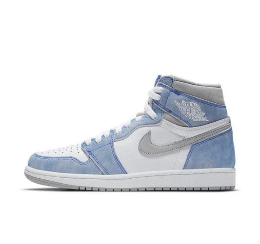 Air Jordan 1 Retro High OG Hyper Roval