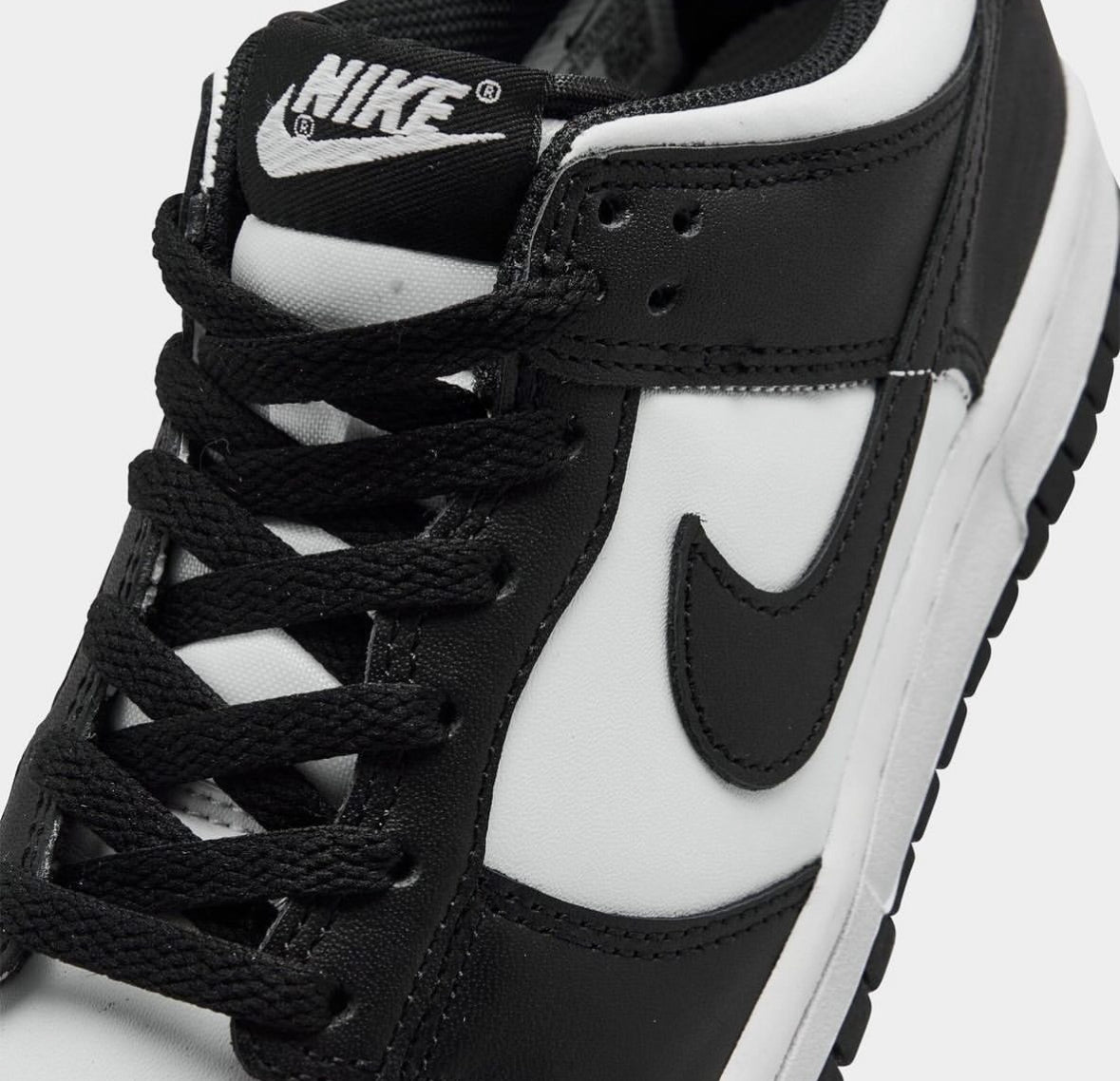 Nike Dunk Low Black White