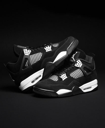 Air Jordan 4 Retro White Thunder