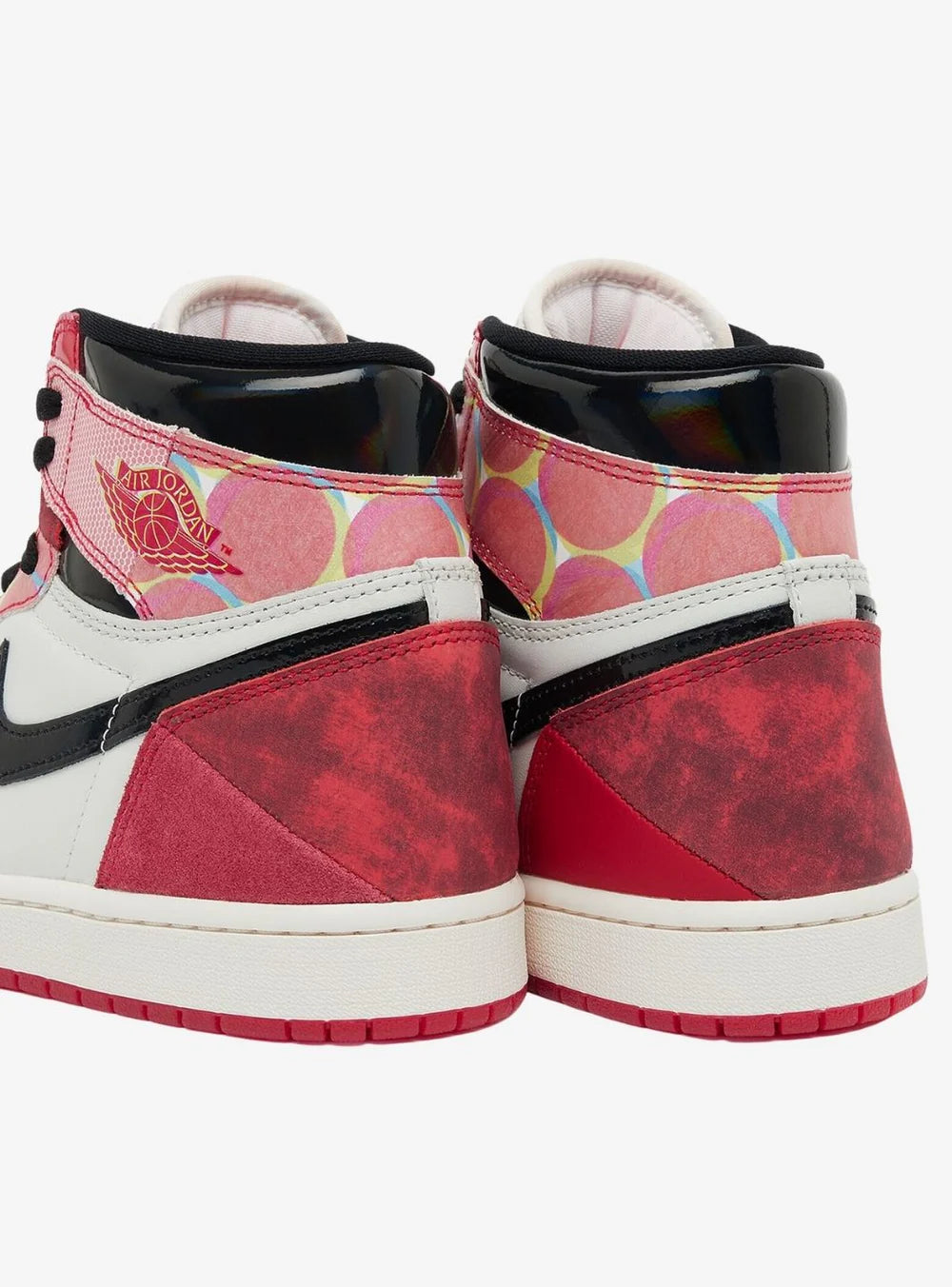 Air Jordan 1 Retro High OG
Spider-Man Across the Spider-
Verse